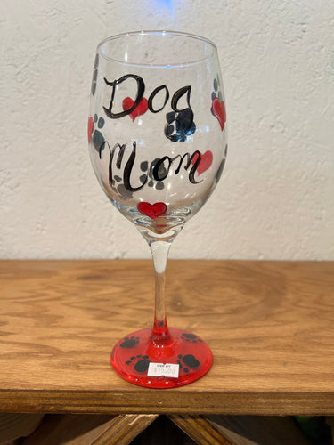 Painted dog mom wine glass